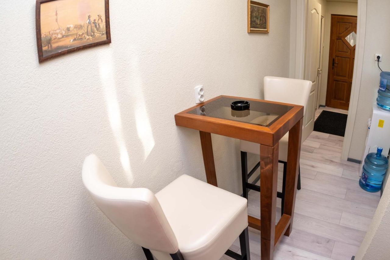 E 14 Aparthotel Berekfürdő Eksteriør bilde